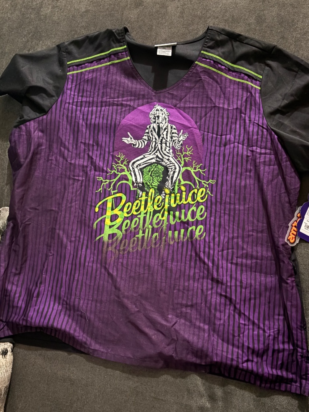 Plus size beetlejuice scrub top 3x
